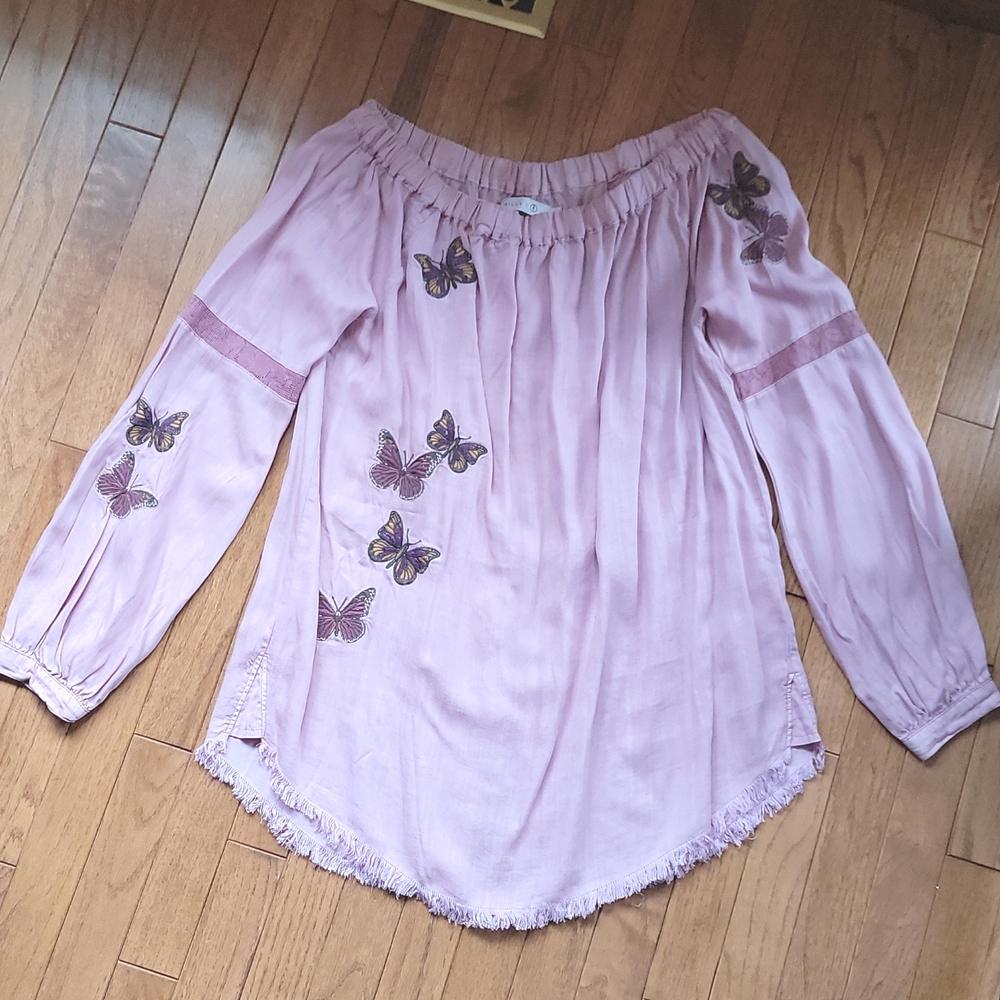 Forever 21 Peasant Top with Butterfly Detail